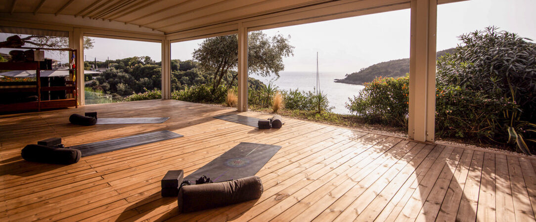 Mövenpick Resort Agios Nikolaos Sivota ★★★★★ - Un élégant boutique-resort sous le soleil grec, posé au-dessus d’une baie turquoise en Épire signé Mövenpick. - Sivota, Greece