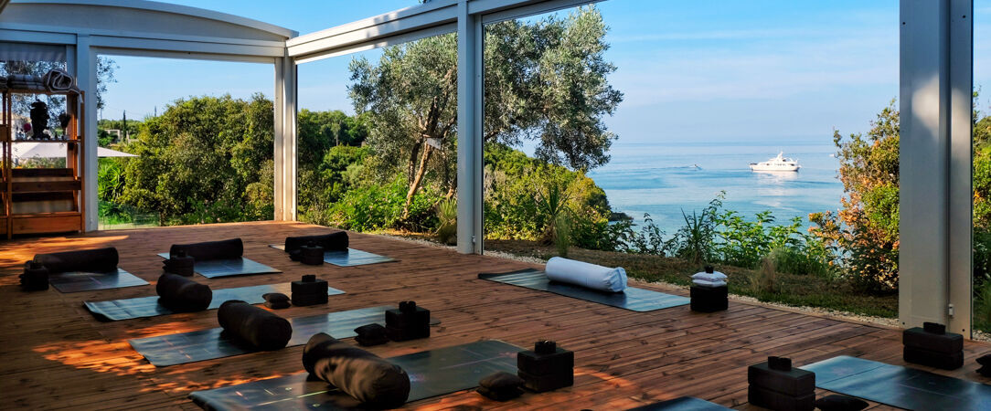 Mövenpick Resort Agios Nikolaos Sivota ★★★★★ - Un élégant boutique-resort sous le soleil grec, posé au-dessus d’une baie turquoise en Épire, signé Mövenpick. - Épire, Grèce