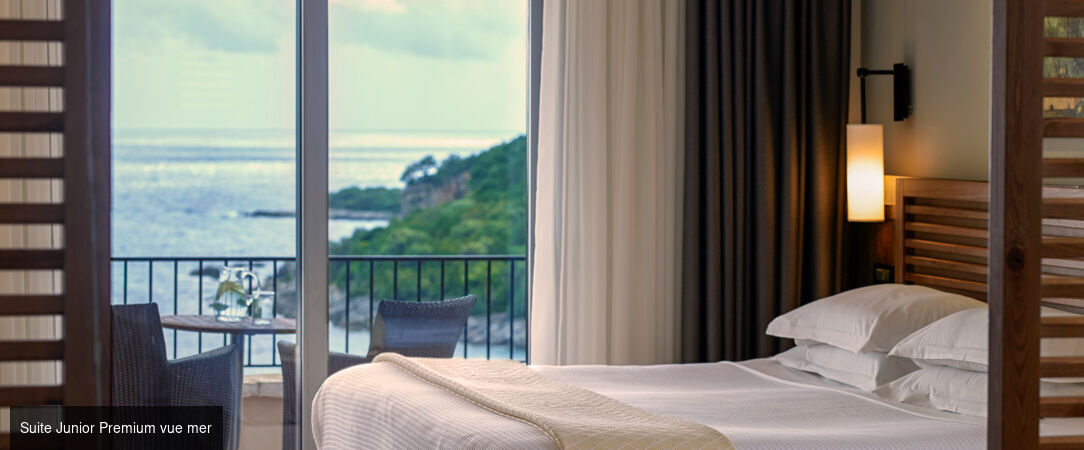 Mövenpick Resort Agios Nikolaos Sivota ★★★★★ - Un élégant boutique-resort sous le soleil grec, posé au-dessus d’une baie turquoise en Épire, signé Mövenpick. - Épire, Grèce