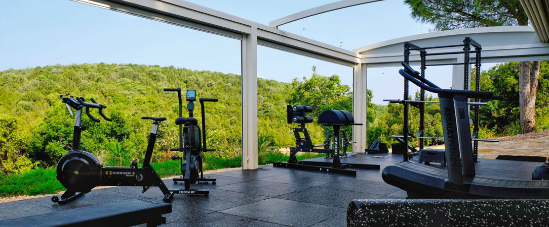 Mövenpick Resort Agios Nikolaos Sivota ★★★★★ - Un élégant boutique-resort sous le soleil grec, posé au-dessus d’une baie turquoise en Épire, signé Mövenpick. - Épire, Grèce