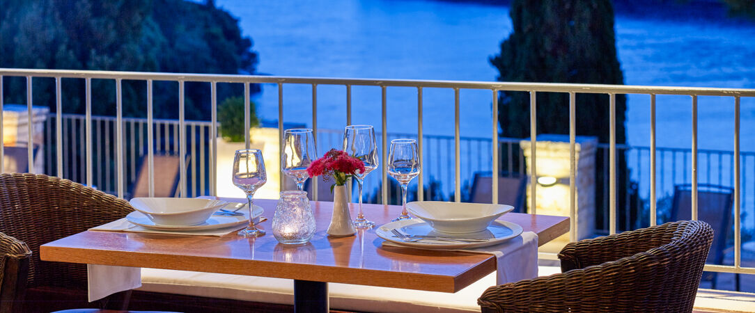 Mövenpick Resort Agios Nikolaos Sivota ★★★★★ - Un élégant boutique-resort sous le soleil grec, posé au-dessus d’une baie turquoise en Épire, signé Mövenpick. - Épire, Grèce