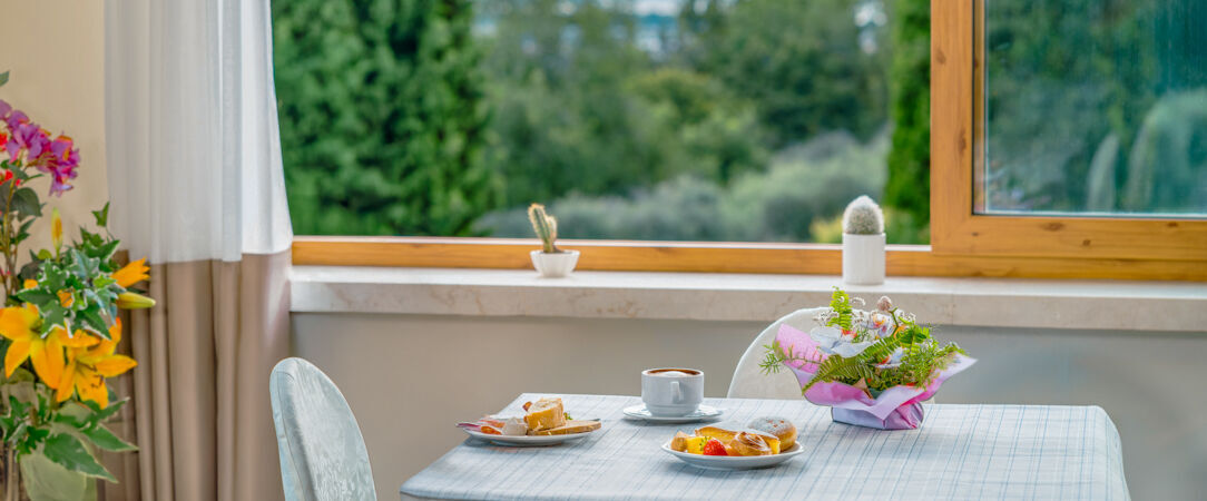 AHG Golf Hotel Porta Del Sole ★★★★ - Une adresse paisible sur les hauteurs du lac de Garde, entre oliviers, collines et reflets changeants. - Milan, Italie