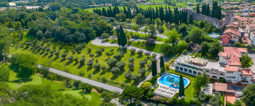 AHG Golf Hotel Porta Del Sole ★★★★ - Une adresse paisible sur les hauteurs du lac de Garde, entre oliviers, collines et reflets changeants. - Milan, Italie