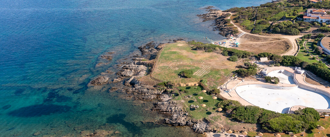 Cala Lupo Resort ★★★★ - Une adresse sous le soleil de Sardaigne tournée vers la mer, entre criques sauvages et horizon infini. - Sardinia, Italy