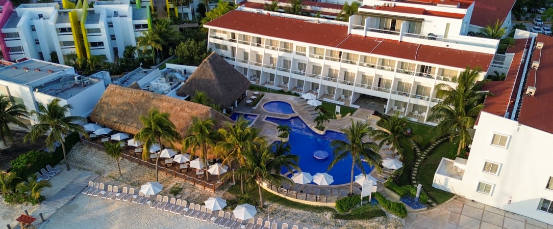 Cancun Bay All Inclusive Hotel ★★★★ - Séjour familial en formule All Inclusive les pieds dans l’eau turquoise de Cancún, entre détente et plaisir. - Cancún, Mexique