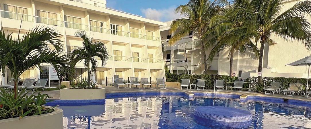 Cancun Bay All Inclusive Hotel ★★★★ - Séjour familial en formule All Inclusive les pieds dans l’eau turquoise de Cancún, entre détente et plaisir. - Cancún, Mexique