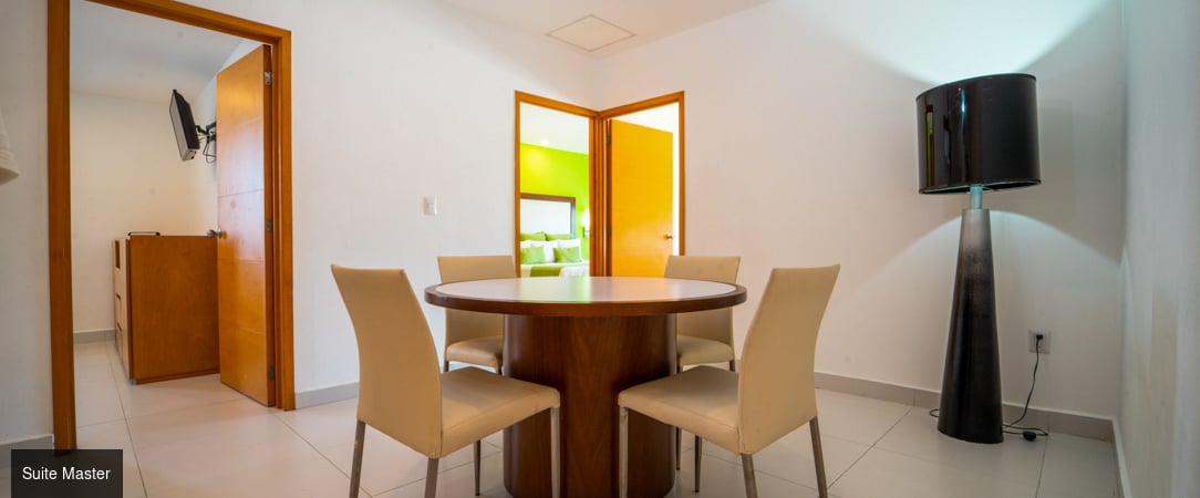 Cancun Bay All Inclusive Hotel ★★★★ - Séjour familial en formule All Inclusive les pieds dans l’eau turquoise de Cancún, entre détente et plaisir. - Cancún, Mexique