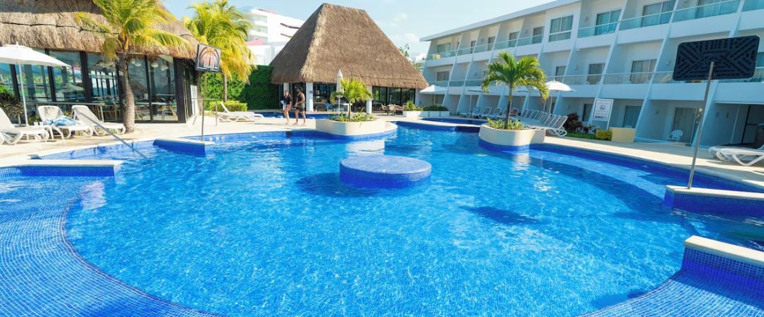 Cancun Bay All Inclusive Hotel ★★★★ - Séjour familial en formule All Inclusive les pieds dans l’eau turquoise de Cancún, entre détente et plaisir. - Cancún, Mexique