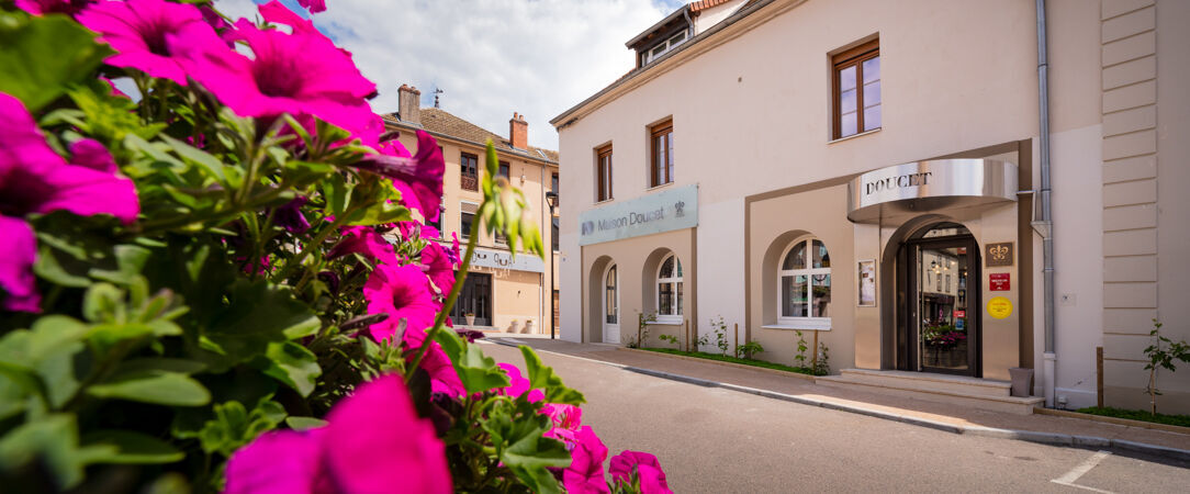 Maison Doucet ★★★★★ - Relais & Château - Escapade de prestige en Bourgogne au cœur du terroir passion charollais. - Bourgogne, France