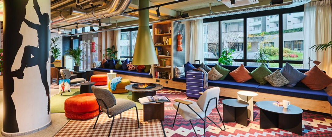 Moxy Annecy - Une adresse contemporaine et audacieuse au cœur d’Annecy. - Annecy, France