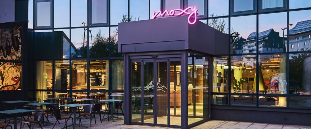 Moxy Annecy - Une adresse contemporaine et audacieuse au cœur d’Annecy. - Annecy, France