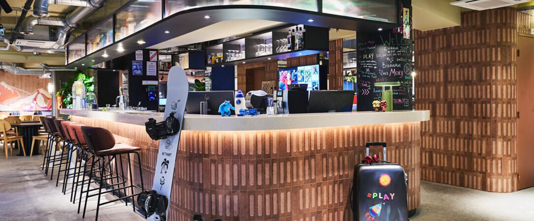 Moxy Annecy - Une adresse contemporaine et audacieuse au cœur d’Annecy. - Annecy, France