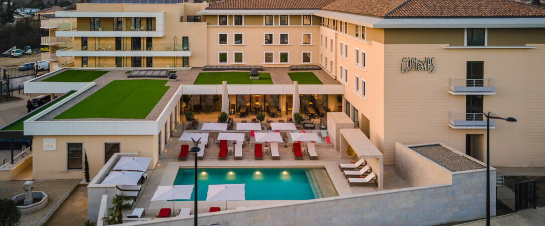 Mercure Avignon TGV & Spa ★★★★ - Une adresse contemporaine à Avignon, entre confort urbain, bien-être et accès facilité au centre historique. - Avignon, France