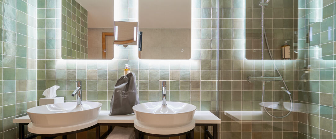 Mercure Avignon TGV & Spa ★★★★ - Une adresse contemporaine à Avignon, entre confort urbain, bien-être et accès facilité au centre historique. - Avignon, France