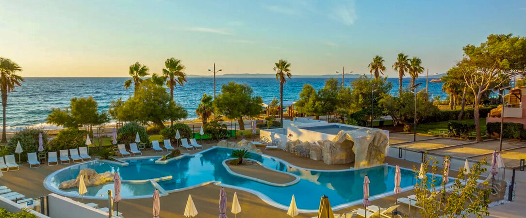 Kaliopé Hôtel & Résidences ★★★★ - Une résidence de bord de mer au Lavandou, entre plage de sable fin, piscine lagon et douceur provençale - Le Lavandou, France