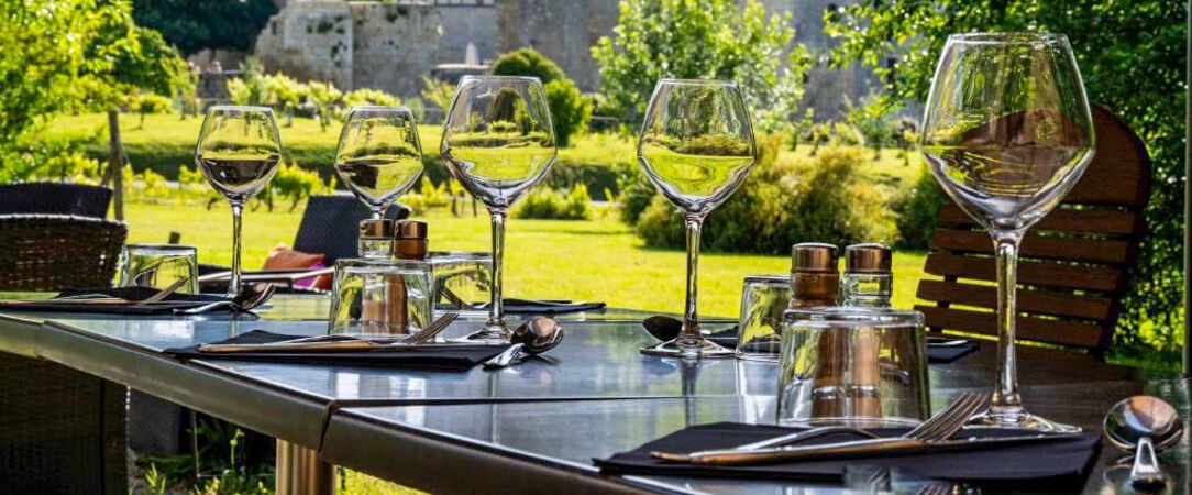 Logis L'Auberge de Larressingle - Une escale de charme en Gascogne, au cœur de la plus petite cité fortifiée de France. - Gers, France