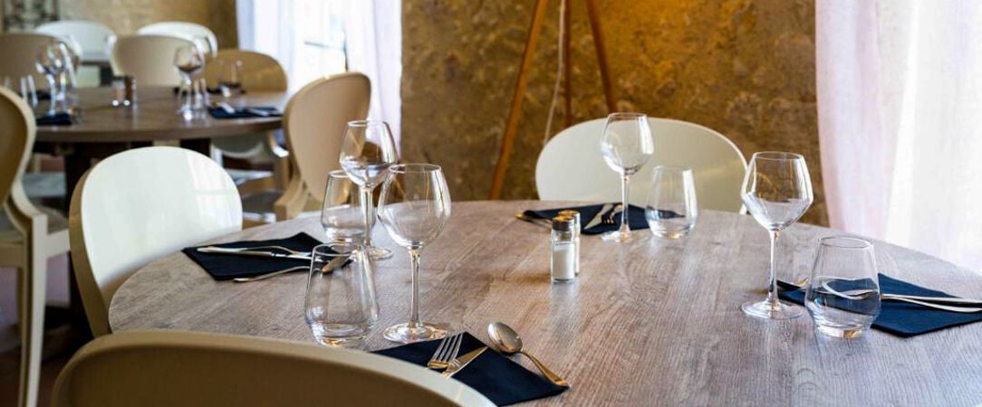 Logis L'Auberge de Larressingle - Une escale de charme en Gascogne, au cœur de la plus petite cité fortifiée de France. - Gers, France