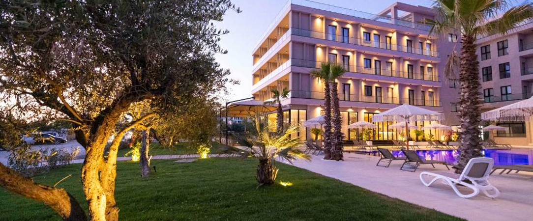 Tris3 Hotel ★★★★ - Une adresse contemporaine face à la mer Ionienne, idéale pour découvrir la Riviera albanaise. - Vlora, Albania