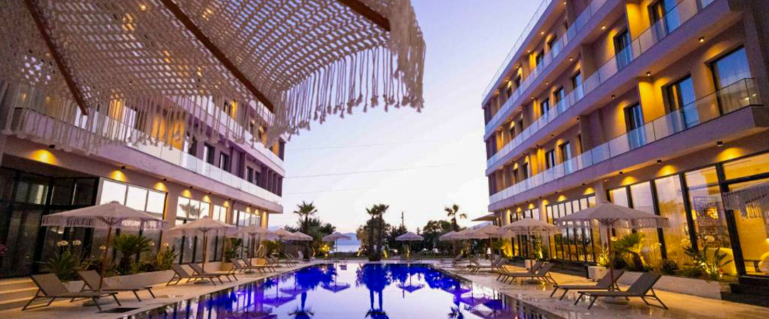 Tris3 Hotel ★★★★ - Une adresse contemporaine face à la mer Ionienne, idéale pour découvrir la Riviera albanaise. - Vlora, Albanie