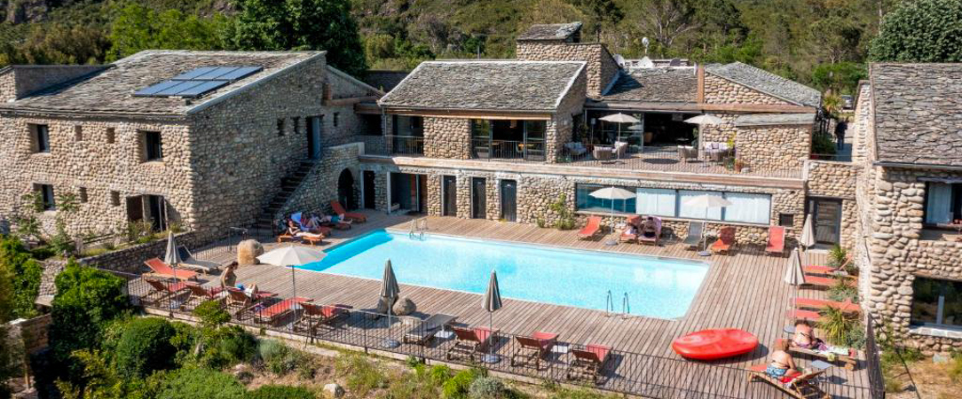Hôtel E Caselle ★★★★ - Un hôtel de famille ancré dans la Corse profonde, entre plages de rivière, nature intacte et art contemporain. - Corse, France