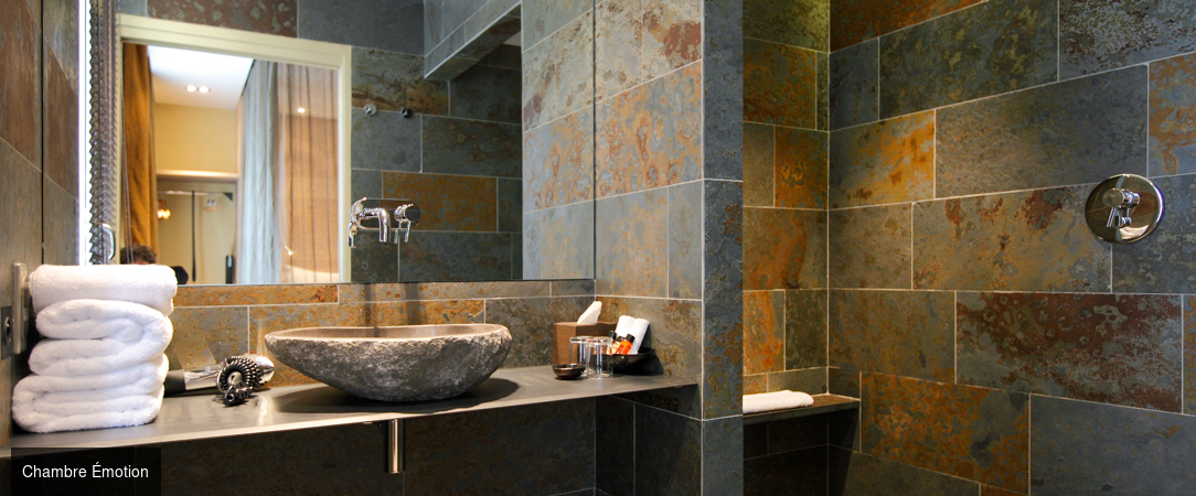 Hidden Hotel ★★★★ - Trésor caché, cocooning exquis, expérience rare à proimité de l’Arc de Triomphe. - Paris, France