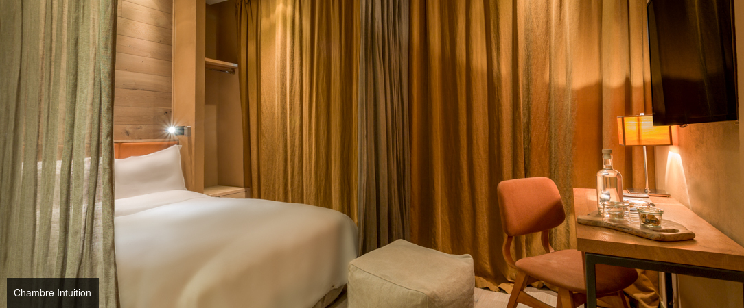 Hidden Hotel ★★★★ - Trésor caché, cocooning exquis, expérience rare à proimité de l’Arc de Triomphe. - Paris, France