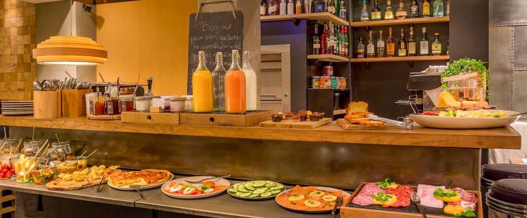 Hidden Hotel ★★★★ - Trésor caché, cocooning exquis, expérience rare à proximité de l’Arc de Triomphe. - Paris, France