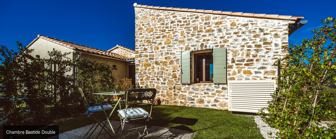 Domaine de la Font des Pères - Chambres avec vue sur les vignes dans le sud de la France. - Var, France