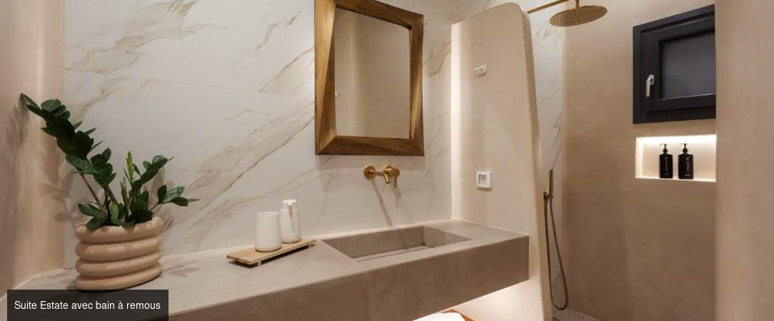 Galaria Serenity Suites - Havre de luxe et d’élégance au charme blanc des Cyclades sur l’île de Santorin. - Santorin, Grèce