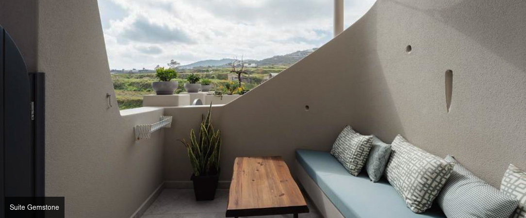 Galaria Serenity Suites - Havre de luxe et d’élégance au charme blanc des Cyclades sur l’île de Santorin. - Santorin, Grèce