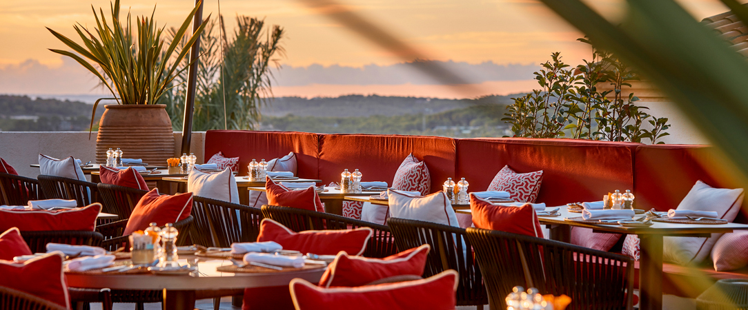 Purobeach Resort Santa Ponsa ★★★★★ - Une parenthèse méditerranéenne à Majorque, entre beach club, lumière et douceur insulaire. - Majorque, Espagne