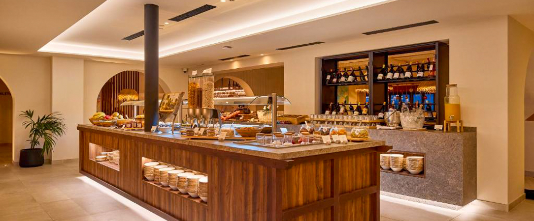 Purobeach Resort Santa Ponsa ★★★★★ - Une parenthèse méditerranéenne à Majorque, entre beach club, lumière et douceur insulaire. - Majorque, Espagne