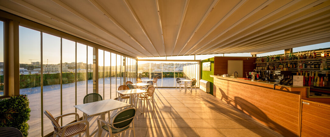 Grands Suites Hotel Residences & Spa ★★★★ - Un hôtel-résidence moderne au cœur de Malte avec une vue sur les toits de La Valette. - Gzira, Malta