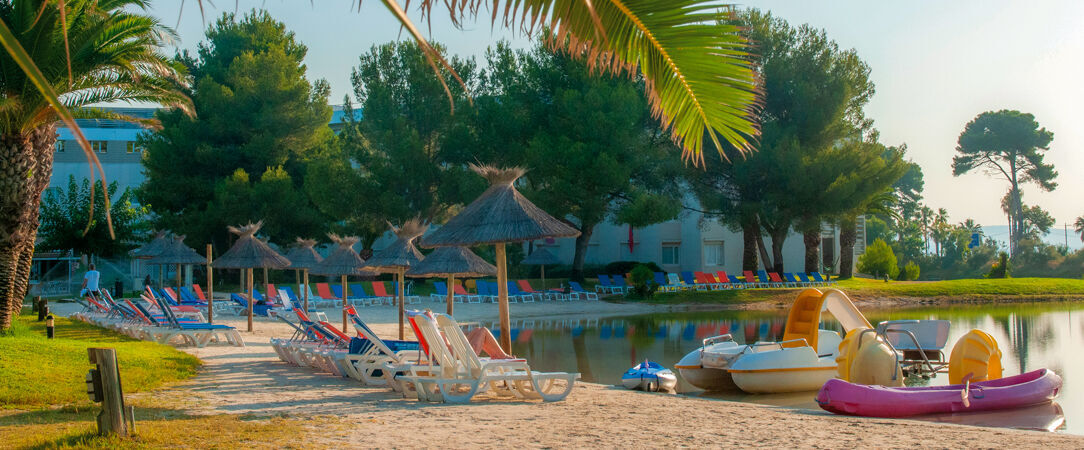 Hotel Club Le Plein Sud Vacances Bleues - Club face aux Îles d'Or à Hyères, pensé pour des vacances actives et ensoleillées en famille. - Hyères, France