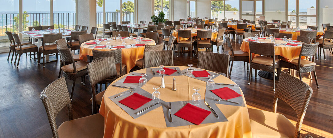 Hotel Club Le Plein Sud Vacances Bleues - Club face aux Îles d'Or à Hyères, pensé pour des vacances actives et ensoleillées en famille. - Hyères, France