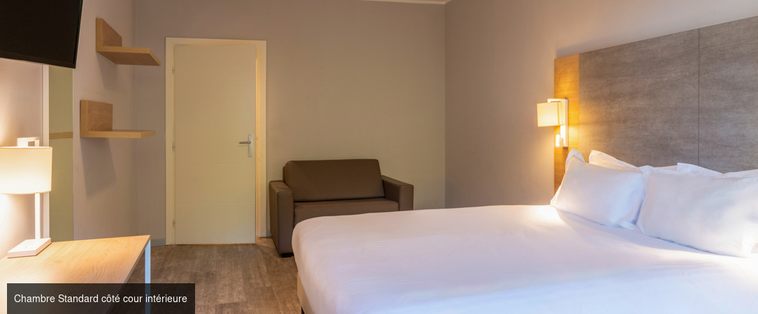 Hôtel Bahia - Un hôtel au bord de la mer au cœur d’un parc boisé entre Nice. - Côte d'Azur, France