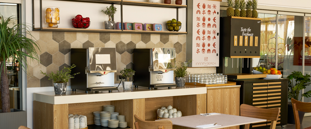 Enorme Infinity Beach ★★★★ - Adults Only - Plage, piscine & soirées sous les étoiles dans un hôtel adults only contemporain en bord de mer crétois. - Crete, Greece