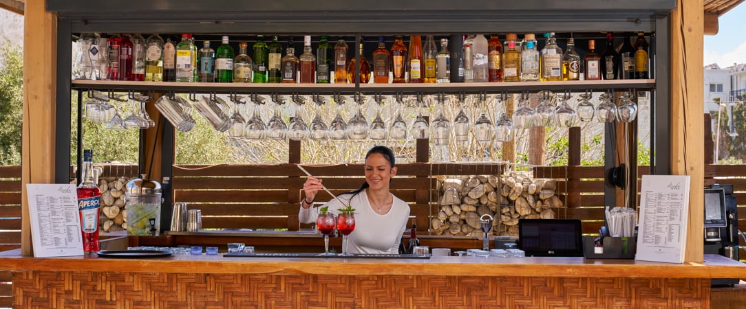 Enorme Infinity Beach ★★★★ - Adults Only - Plage, piscine & soirées sous les étoiles dans un hôtel Adults Only contemporain en bord de mer crétois. - Crète, Grèce