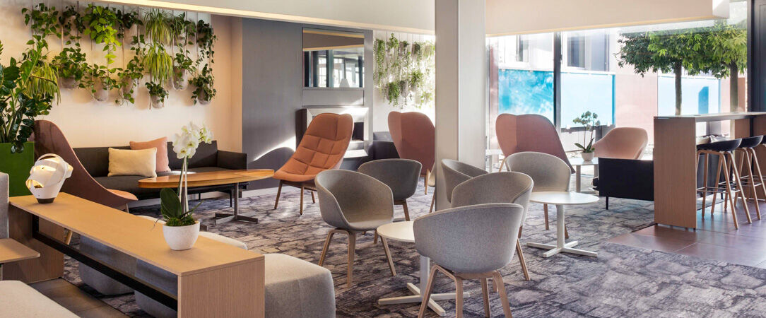 Novotel Lausanne Bussigny ★★★★ - Le calme d’un écrin végétal proche de Lausanne, entre baignade naturelle et douceur suisse. - Lausanne, Suisse