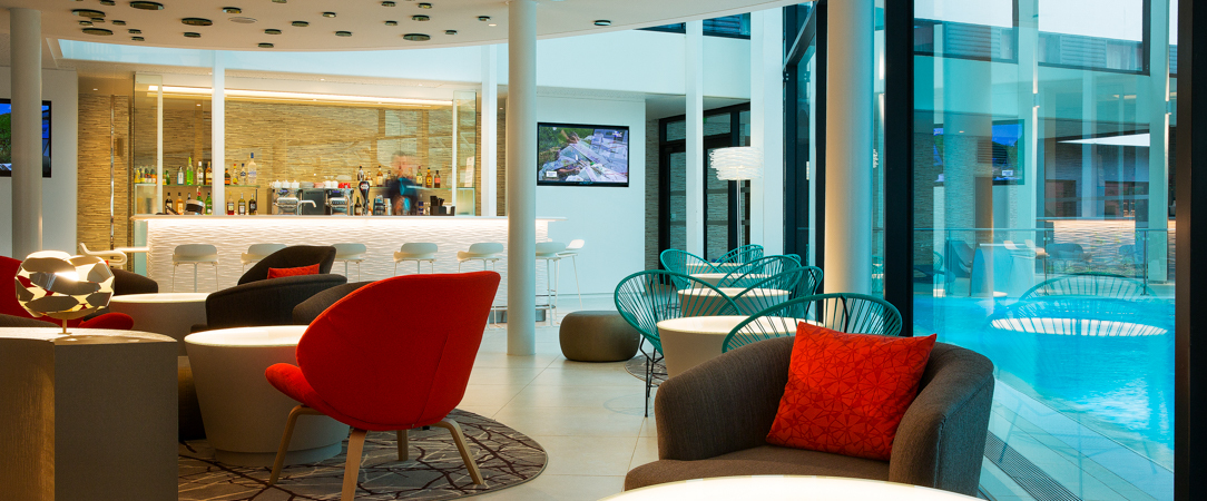 Oceania Paris Roissy CDG ★★★★ - Cinq minutes de CDG, piscine chauffée, Spa et restaurant gastronomique : l'hôtel d'aéroport qui n'en a pas l'air. - Le Mesnil-Amelot, France