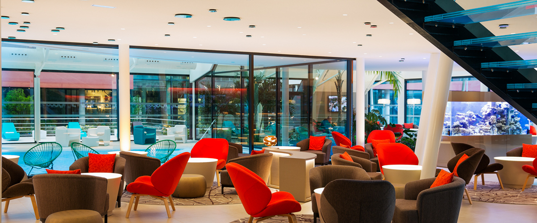 Oceania Paris Roissy CDG ★★★★ - Cinq minutes de CDG, piscine chauffée, Spa et restaurant gastronomique : l'hôtel d'aéroport qui n'en a pas l'air. - Le Mesnil-Amelot, France