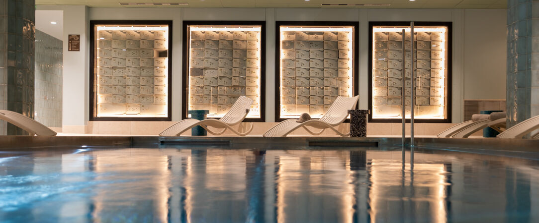 Hotel & Spa Oceania Lille Les Augustins ★★★★ - Une ancienne banque Art Déco transformée en hôtel design et spectaculaire au cœur de Lille. - Lille, France