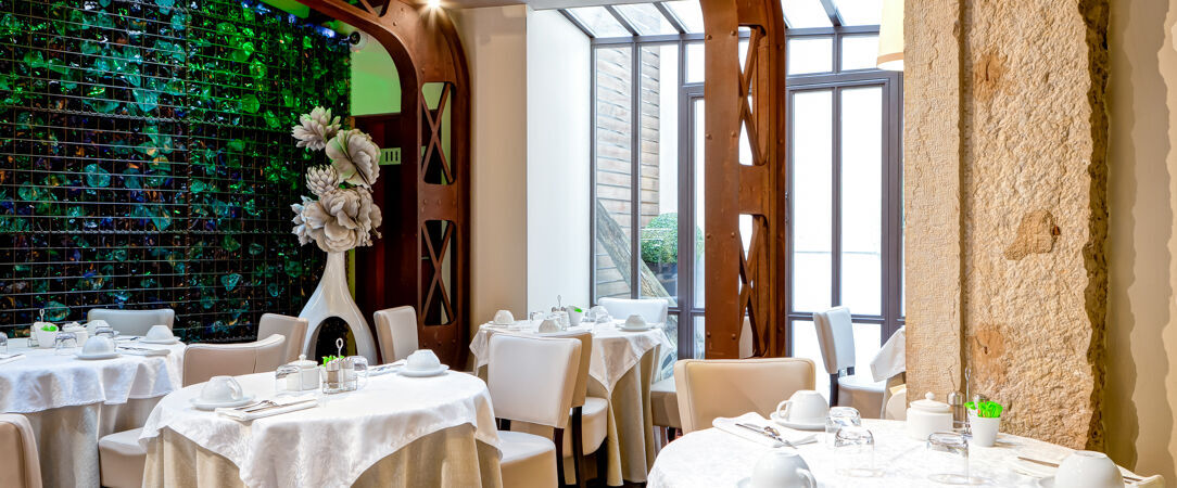 Grand Hôtel Des Terreaux ★★★★ - Un séjour élégant au cœur de Lyon, dans un hôtel historique au charme Art Déco. - Lyon, France