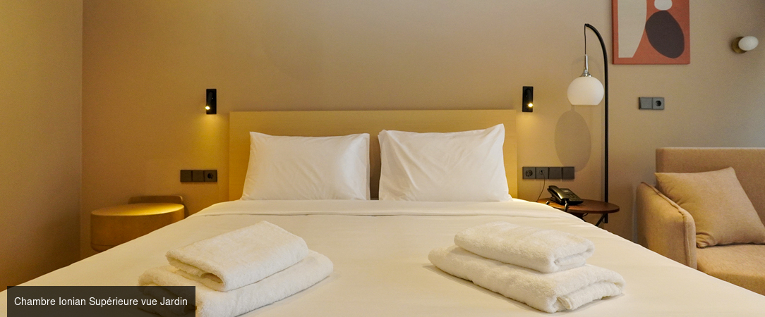 Ionian Crown Suites in Barbati - L’esprit authentique de Corfou entre oliveraies séculaires, plage préservée et art de vivre méditerranéen. - Corfou, Grèce