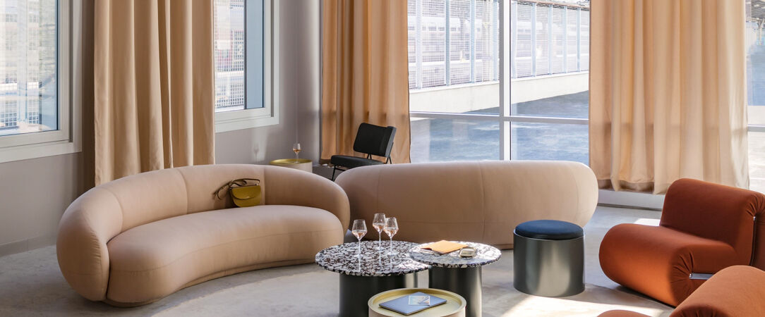 OKKO Hotels Paris Gare de l'Est ★★★★ - Un hôtel de quartier dans le 10ème, où le confort 4 étoiles se vit sans façon. - Paris, France