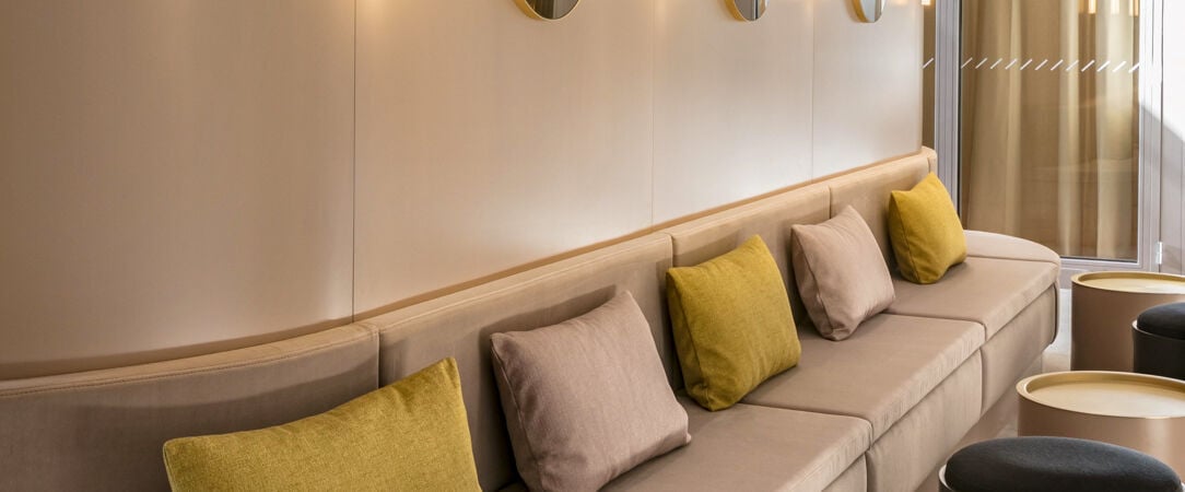 OKKO Hotels Paris Gare de l'Est ★★★★ - Un hôtel de quartier dans le 10ème, où le confort 4 étoiles se vit sans façon. - Paris, France