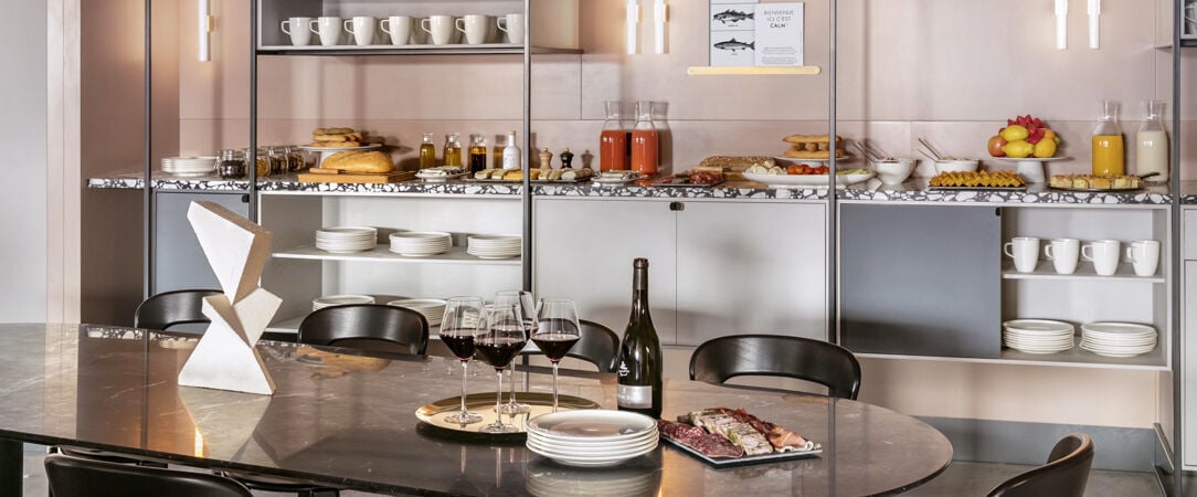 OKKO Hotels Paris Gare de l'Est ★★★★ - Un hôtel de quartier dans le 10ème, où le confort 4 étoiles se vit sans façon. - Paris, France