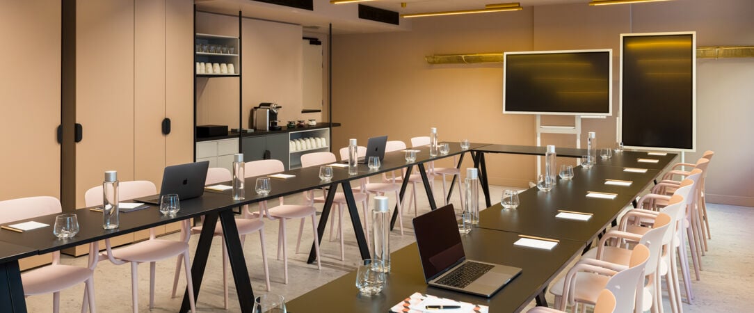 OKKO Hotels Paris Gare de l'Est ★★★★ - Un hôtel de quartier dans le 10ème, où le confort 4 étoiles se vit sans façon. - Paris, France