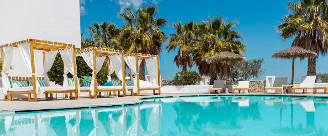 Casa Vitae Suites ★★★★★ - Retraite cycladique face à la plage volcanique de Kamari. - Destination du produit