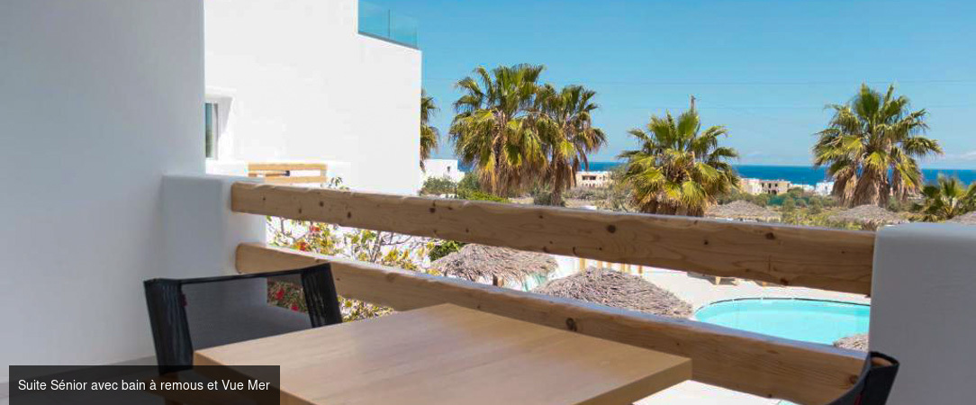 Casa Vitae Suites ★★★★★ - Retraite cycladique face à la plage volcanique de Kamari. - Santorin, Grèce